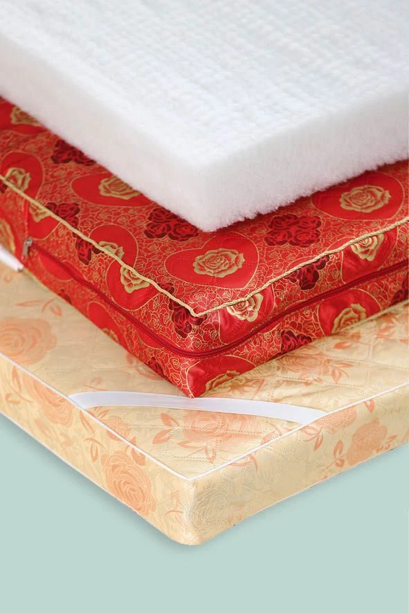 Матрац беспружинный в чехле из хлопчатобумажных тканей с наполнителем струтопласт (ПЭ) торговой марки ТК "Багира"