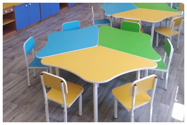 Стол «Ромашка» из трех лепестков арт.С.03.33