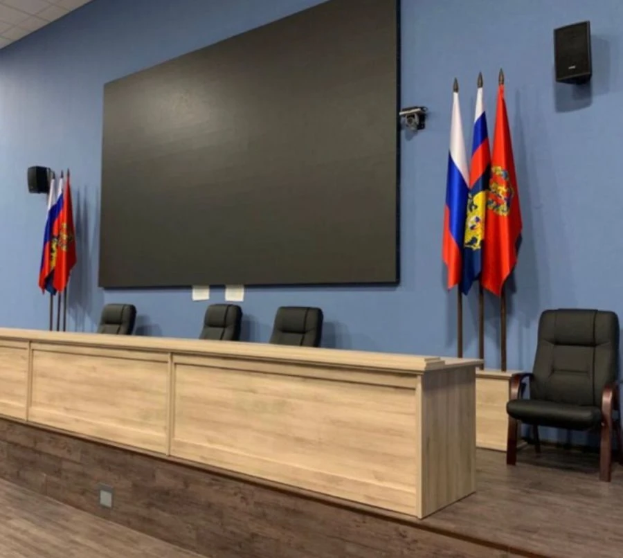 Стол для президиума