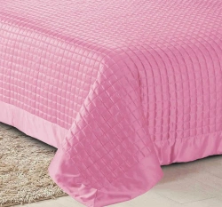 Cotton Fabric Bedspread with Synthetic Filler