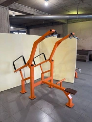 Outdoor Strength Training Machine for Upper Pulls