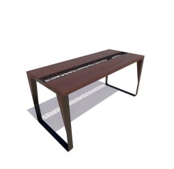 Деревянный стол